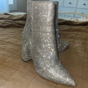 Brand new Steve Madden boots